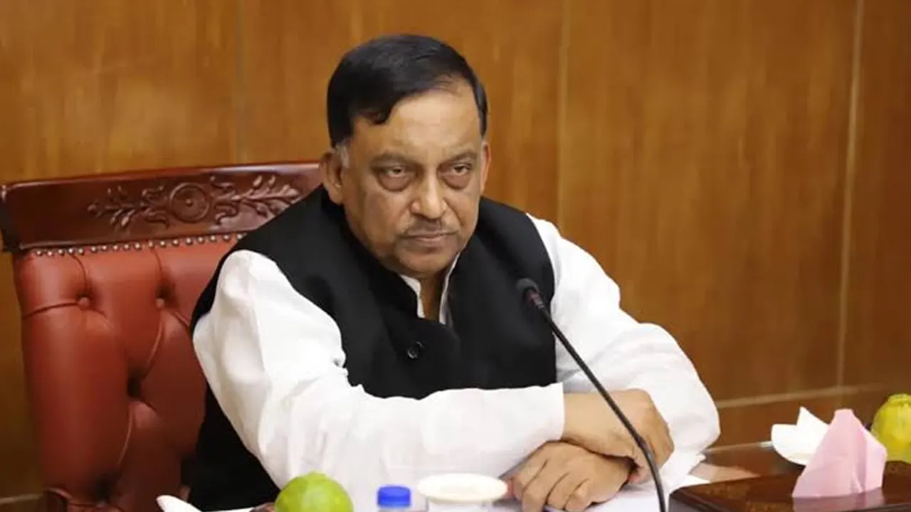 স্বরাষ্ট্রমন্ত্রী আসাদুজ্জামান খান কামাল। পুরোনো ছবি