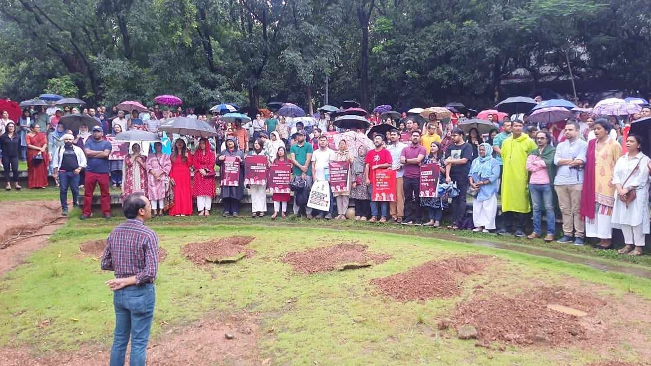 রাজধানীর গুলশানের জাস্টিস শাহাবুদ্দিন পার্কে আন্তর্জাতিক উন্নয়ন সংস্থার কর্মীরা সমাবেশ করেন। ছবি : কালবেলা