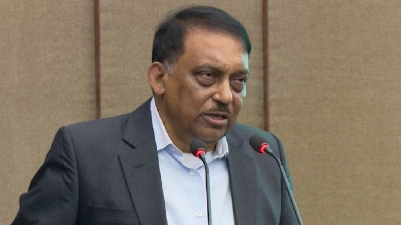 স্বরাষ্ট্রমন্ত্রী আসাদুজ্জামান খান কামাল। পুরোনো ছবি