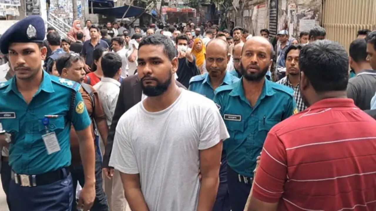 ব্র্যাকের সাবেক শিক্ষক আসিফ মাহতাবের জামিন। ছবি : সংগৃহীত