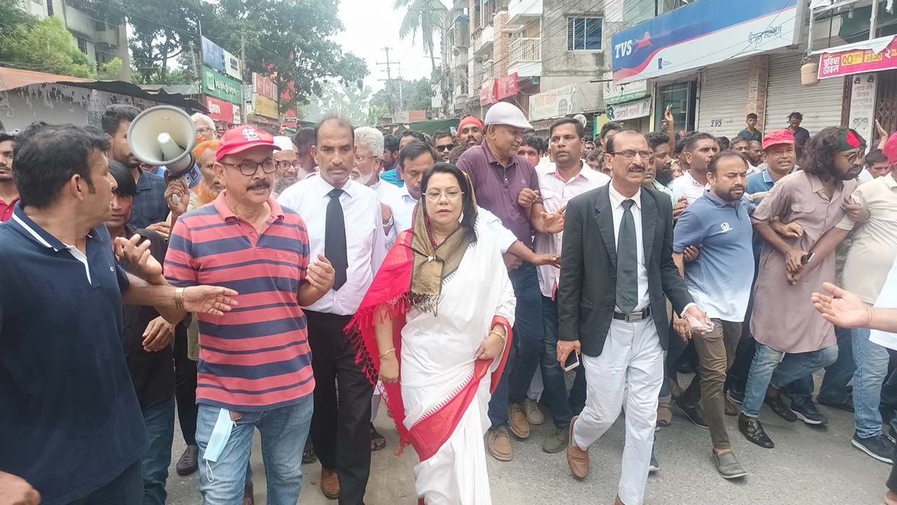 মানিকগঞ্জে বিএনপির মিছিল। ছবি : কালবেলা