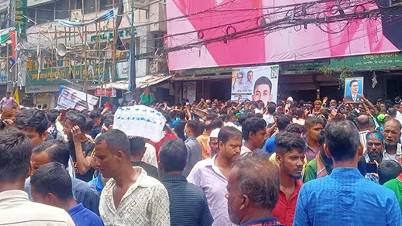 নয়াপল্টনে বিএনপির নেতাকর্মীরা। ছবি : সংগৃহীত