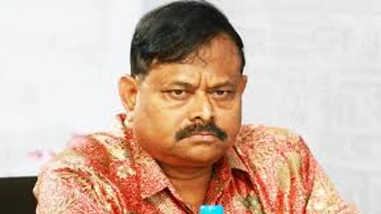 সাবেক সেনাপ্রধান আজিজ। পুরোনো ছবি