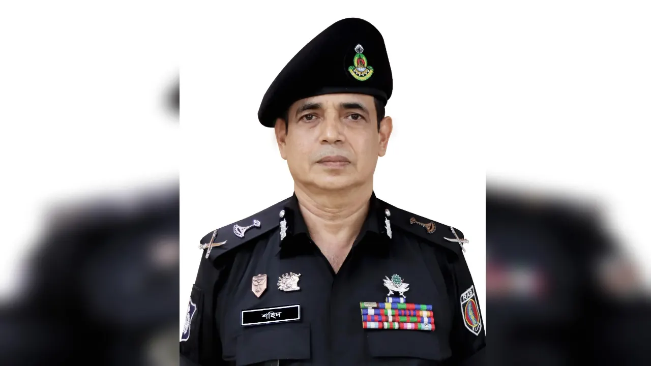 সদ্য নিয়োগপ্রাপ্ত র‌্যাব মহাপরিচালক এ কে এম শহিদুর রহমান। সৌজন্য ছবি