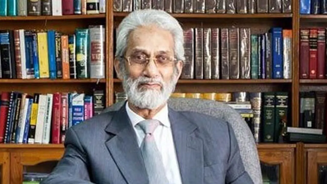অন্তর্বর্তীকালীন সরকারের উপদেষ্টা হাসান আরিফ। ছবি : সংগৃহীত