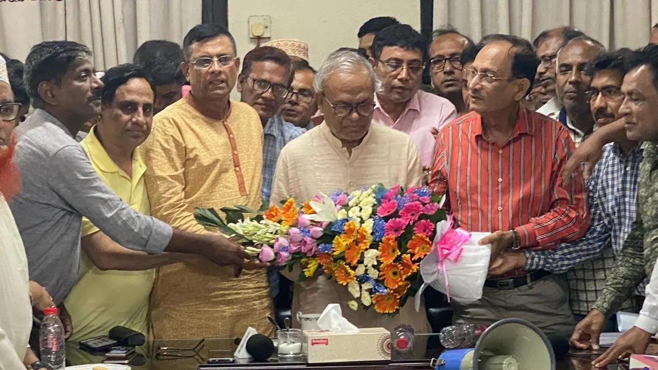 মতবিনিময় সভায় বিএনপির নেতাকর্মীরা। ছবি : কালবেলা