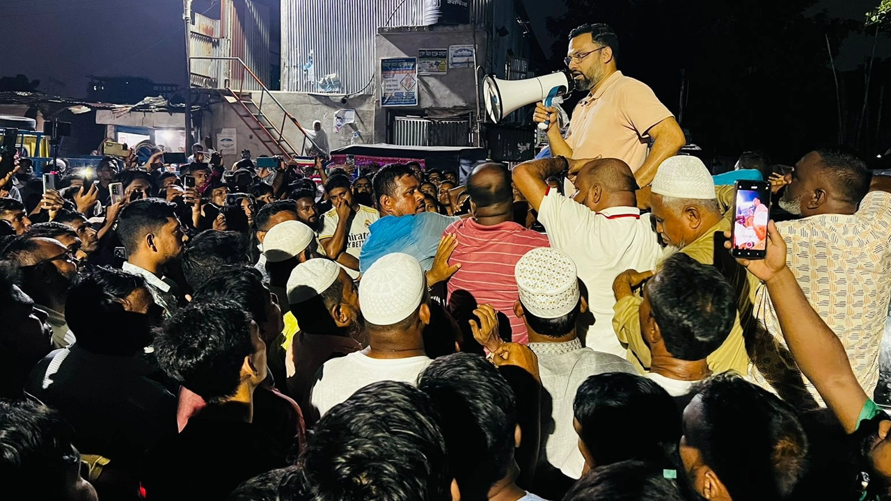 বক্তব্য দিচ্ছেন বিএনপির কেন্দ্রীয় ক্রীড়া বিষয়ক সম্পাদক আমিনুল হক। ছবি : কালবেলা