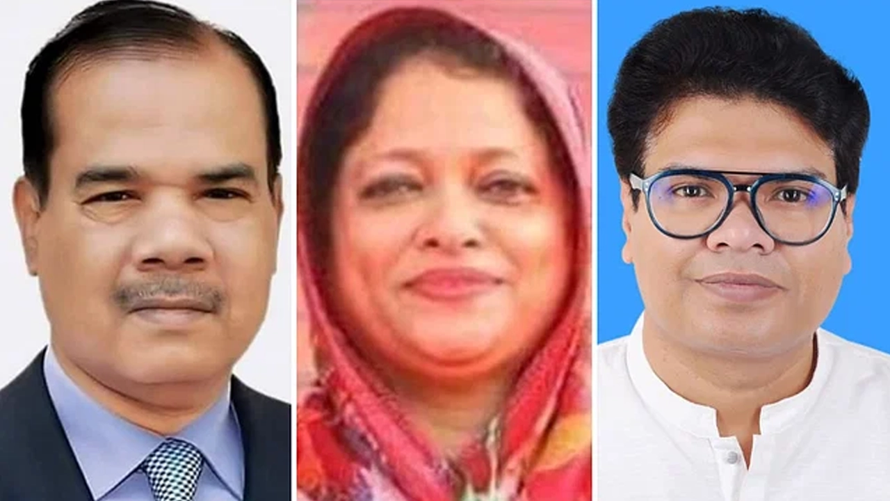 বাঁ থেকে- মোহাম্মদ আলী, আয়েশা ফেরদাউস ও তাদের ছেলে আশীক আলী। ছবি : সংগৃহীত