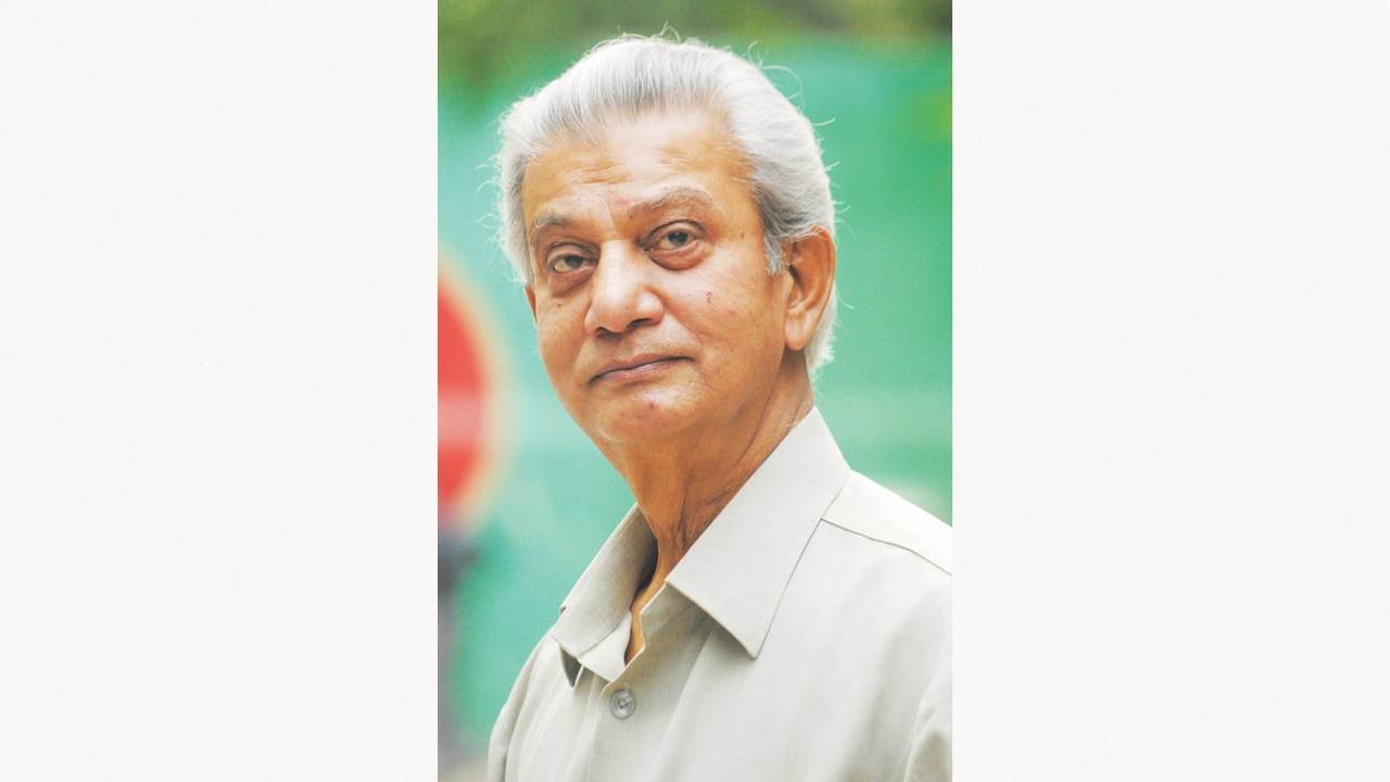 জীবনযুদ্ধে বহমান প্রবীর মিত্র