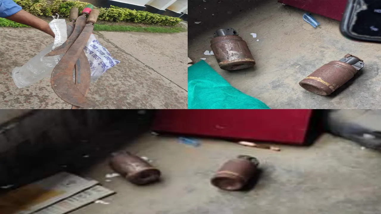 কবি জসিমউদদীন হল থেকে উদ্ধার করা গ্রেনেড ও দেশীয় অস্ত্র। ছবি : কালবেলা