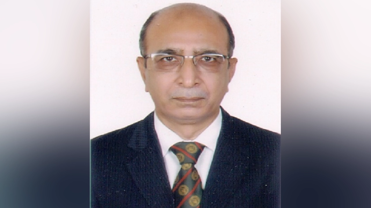 পরিচালক আজিজুর রহমান। ছবি : কালবেলা