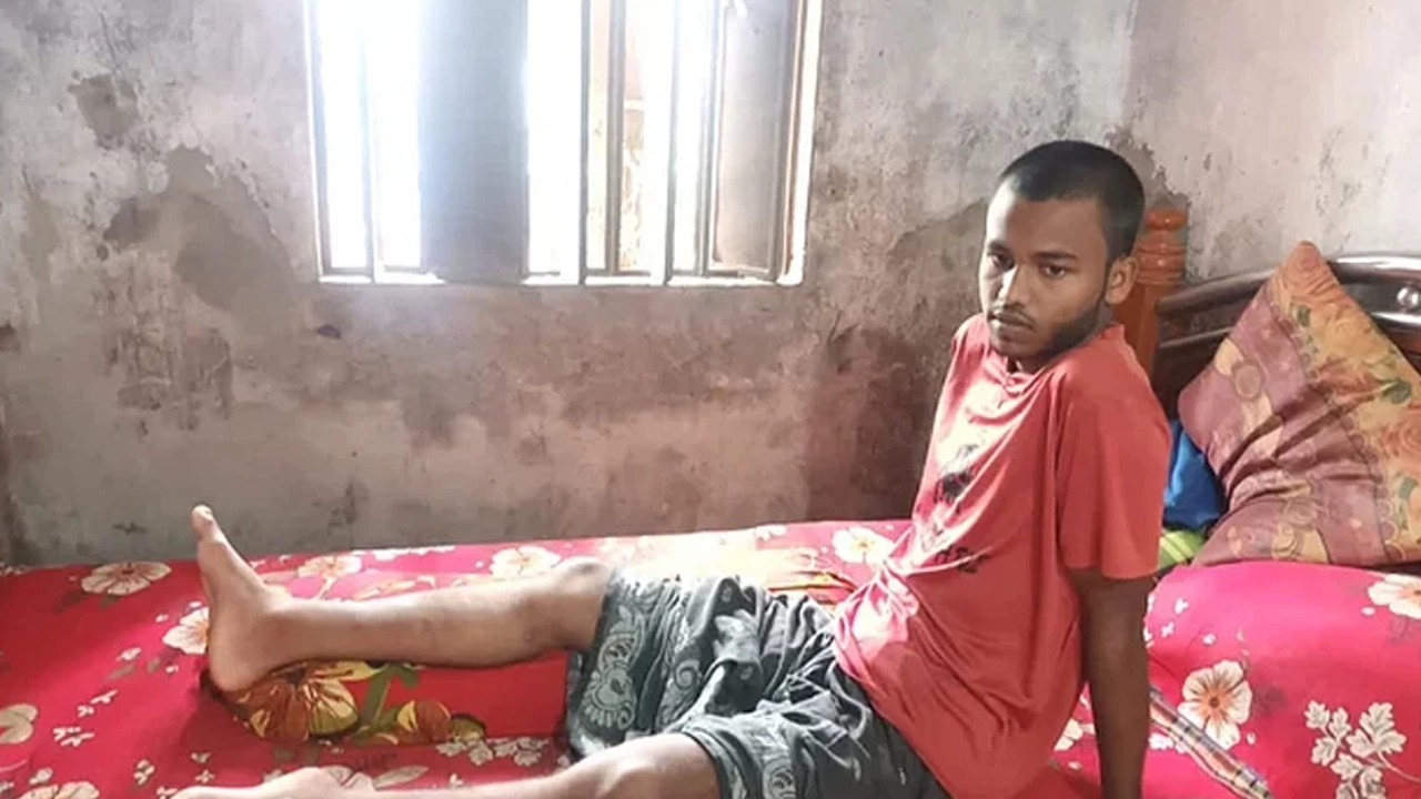 ঝুলে থাকা সেই গুলিবিদ্ধ যুবকের বেঁচে ফেরার গল্প 