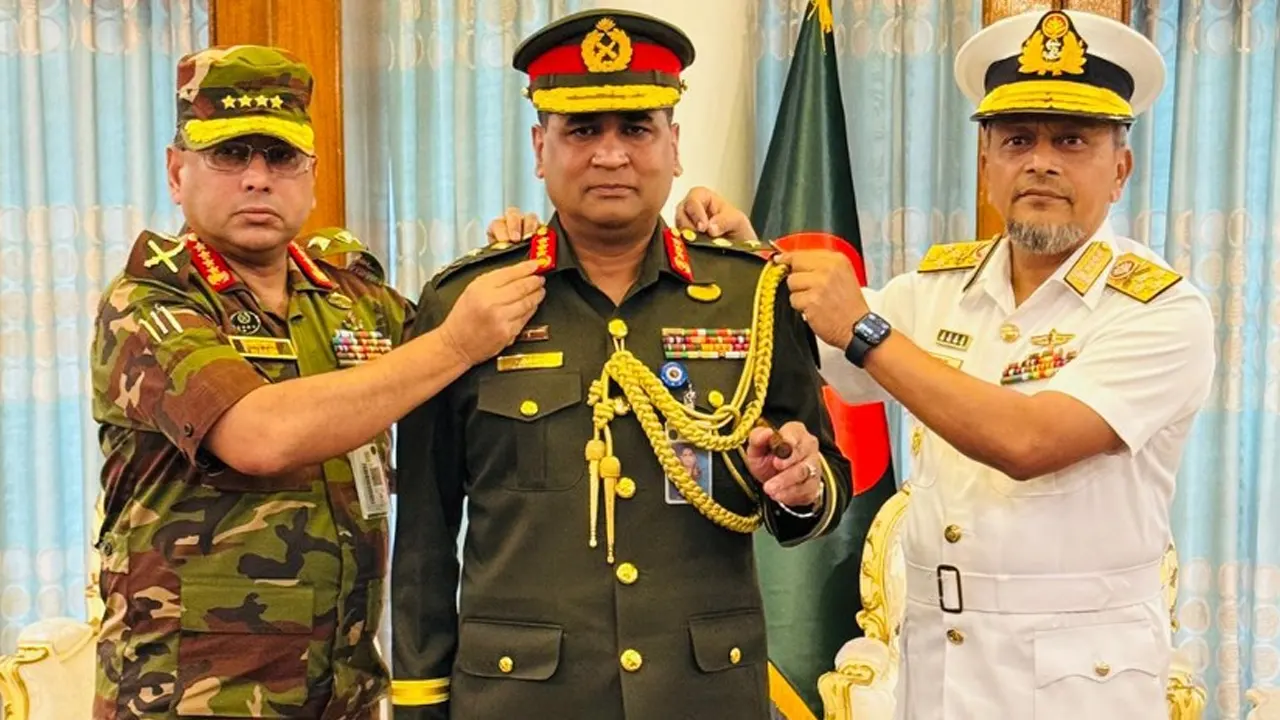 প্রিন্সিপাল স্টাফ অফিসার পদে দায়িত্ব নিলেন লেফটেন্যান্ট জেনারেল এস এম কামরুল হাসান। ছবি : সংগৃহীত