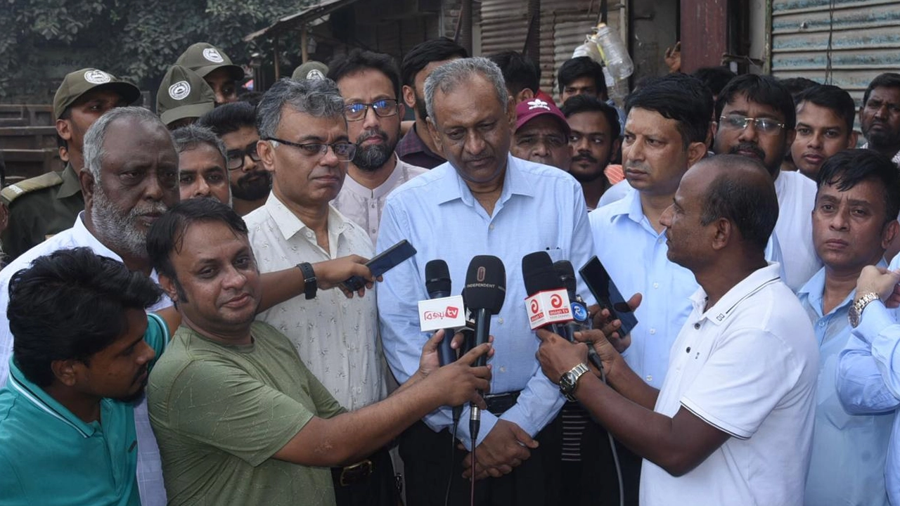 ঢাকা দক্ষিণ সিটি করপোরেশনের প্রশাসক ড. মহ. শের আলী। ছবি : কালবেলা