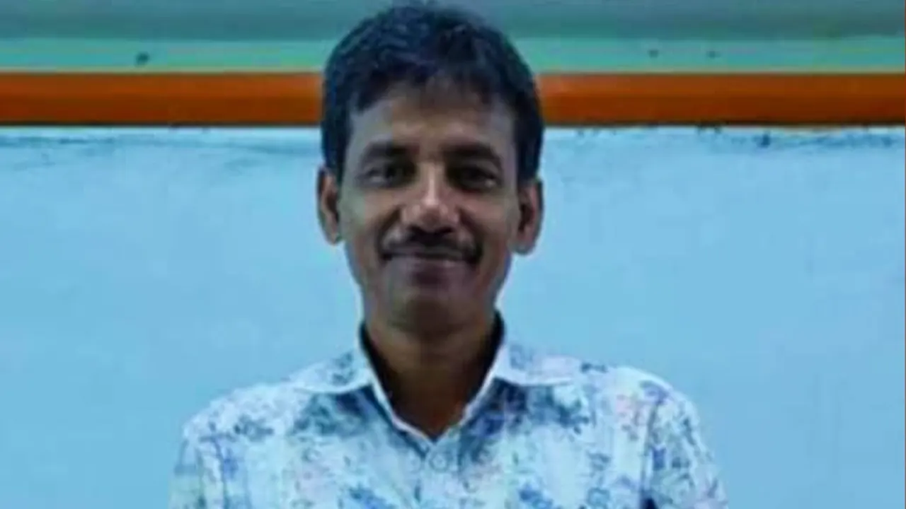 অভিযুক্ত ঢাবি শিক্ষক অধ্যাপক ড. মো. আবুল কালাম আজাদ। ছবি : কালবেলা