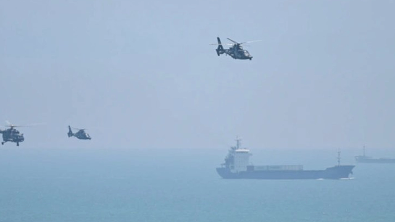 সামরিক মহড়ার পুরোনো ছবি