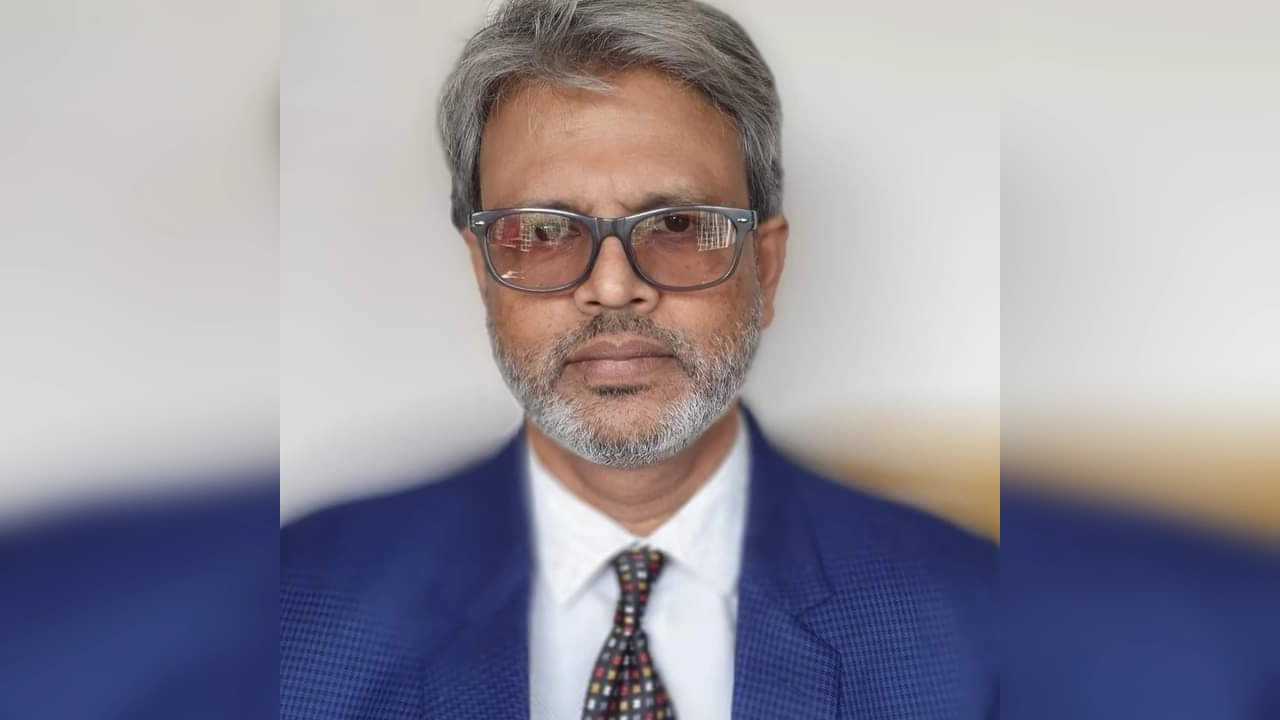সহযোগী অধ্যাপক সাইফুদ্দীন আহমদ। ছবি : সংগৃহীত