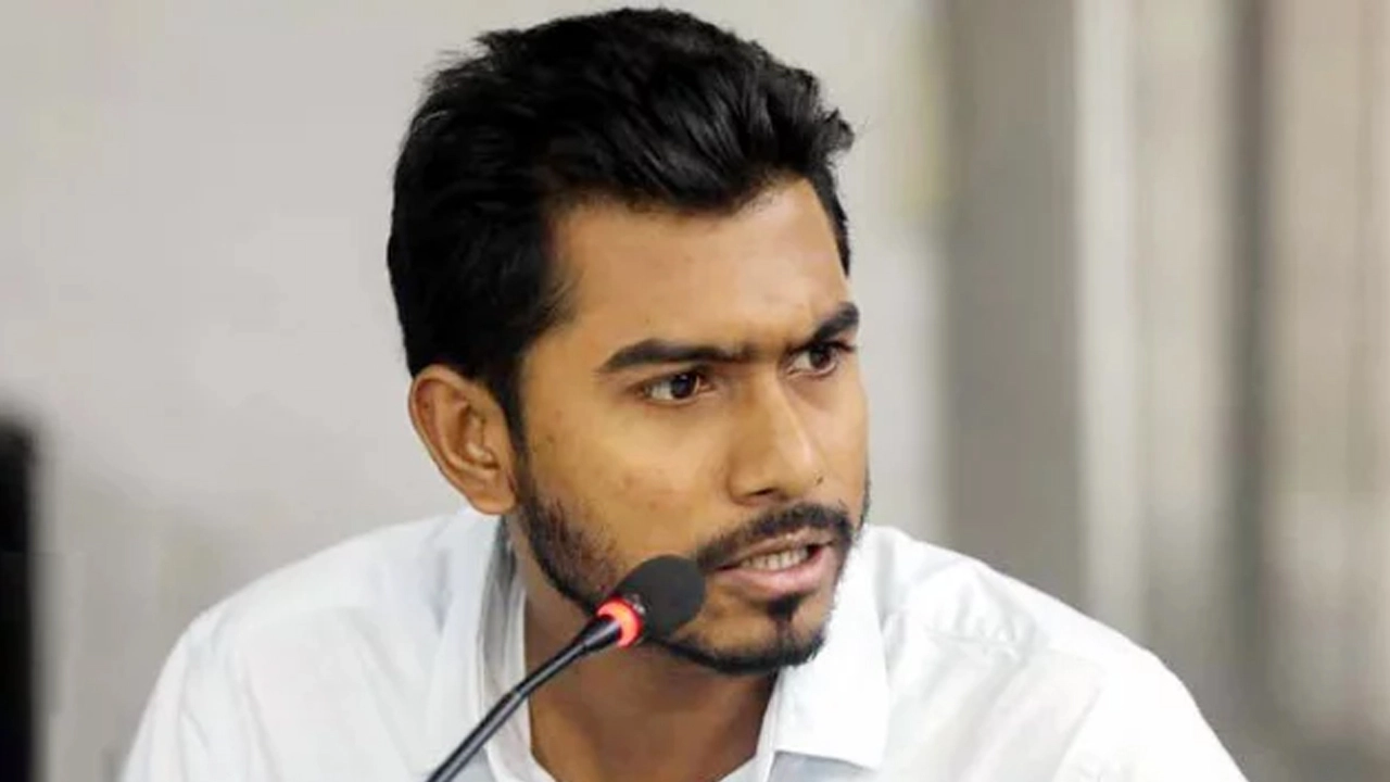 গণঅধিকার পরিষদের (একাংশের) সভাপতি নুরুল হক নুর। পুরোনো ছবি