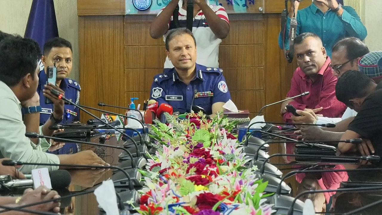 ইনসাফ প্রতিষ্ঠার লড়াই আমাদের- পুলিশ সুপার শরীফ উদ্দিন । ছবি : কালবেলা
