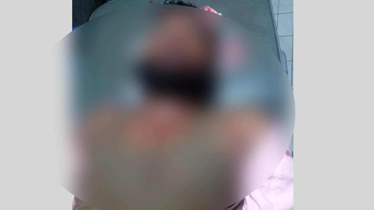 যুবদল নেতাকে মাথায় আঘাত করে হত্যা করেছে আওয়ামী লীগ কর্মীরা। ছবি : কালবেলা