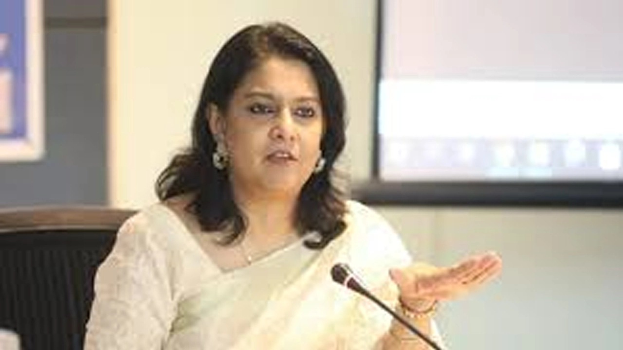 পানিসম্পদ এবং পরিবেশ, বন ও জলবায়ু পরিবর্তন মন্ত্রণালয়ের উপদেষ্টা সৈয়দা রিজওয়ানা হাসান। ছবি: সংগৃহীত