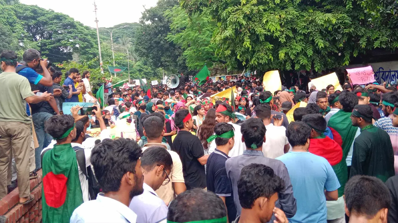 বৈষম্যবিরোধী ছাত্র আন্দোলনের ‘শহীদি মার্চ’ কর্মসূচি। ছবি : কালবেলা