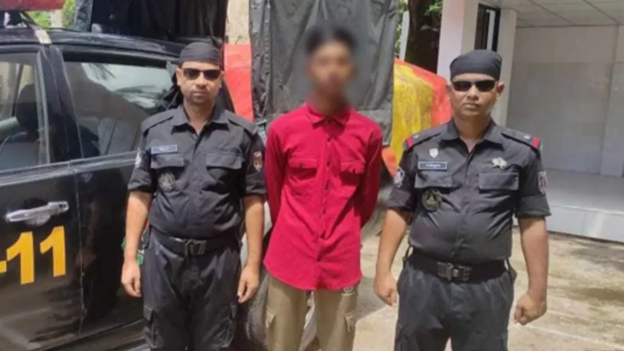 গ্রেপ্তারকৃত মো. তুহিন আলম। ছবি : কালবেলা