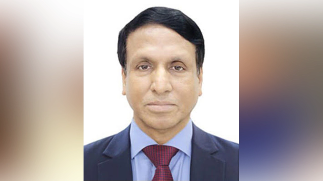 চট্টগ্রামের অতিরিক্ত বিভাগীয় কমিশনার (সার্বিক) মুহাম্মদ আনোয়ার পাশা। ছবি : কালবেলা