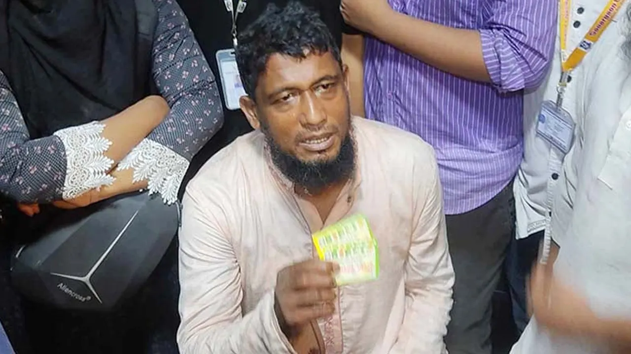 আটক শ্রমিক দলের আহ্বায়ক জালাল আহমেদ। ছবি : সংগৃহীত