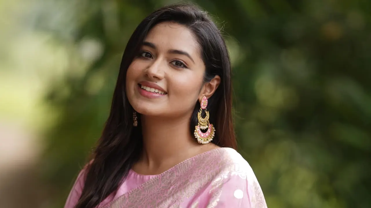 ভারতের সিনেমা থেকে সরে গেলেন ফারিণ 