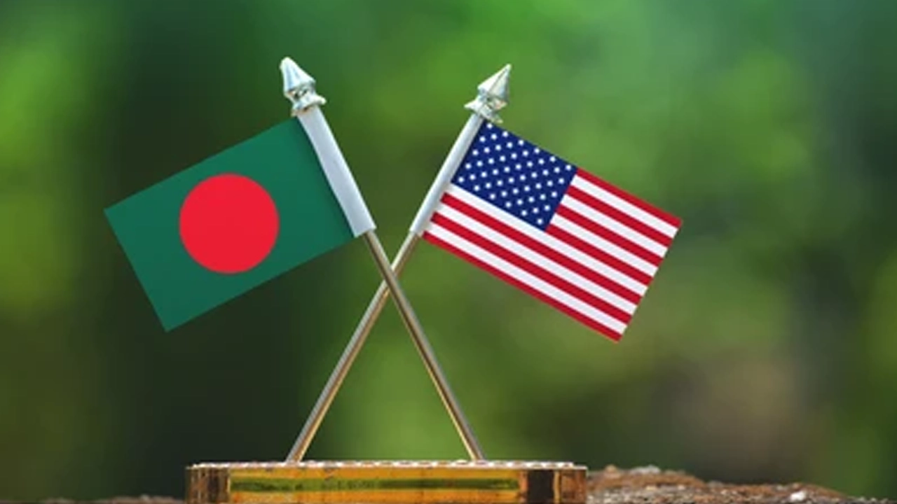 বাংলাদেশ ও যুক্তরাষ্ট্রের পতাকা। ছবি : সংগৃহীত