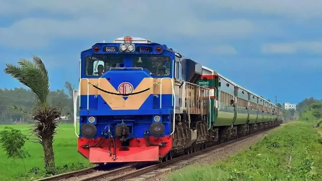 রেলগাড়ি। পুরোনো ছবি