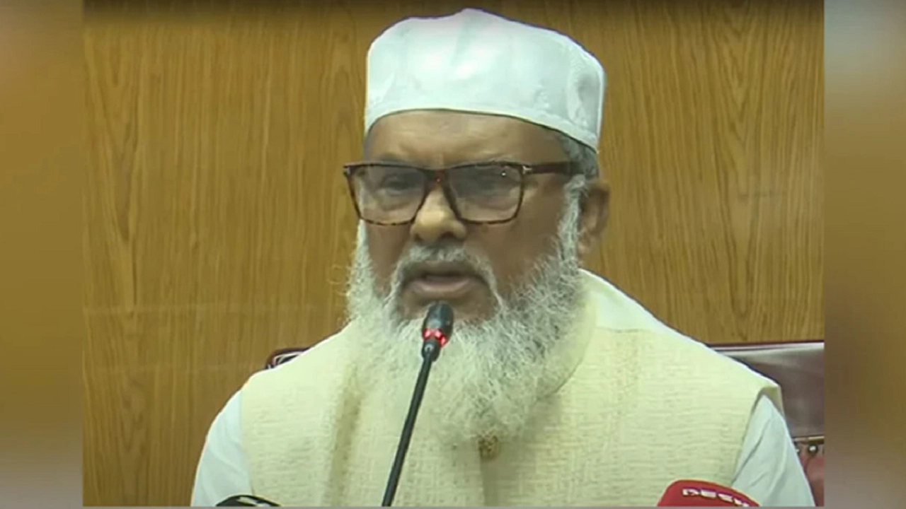 ধর্ম উপদেষ্টা ড. আ ফ ম খালিদ হোসেন। ছবি : সংগৃহীত