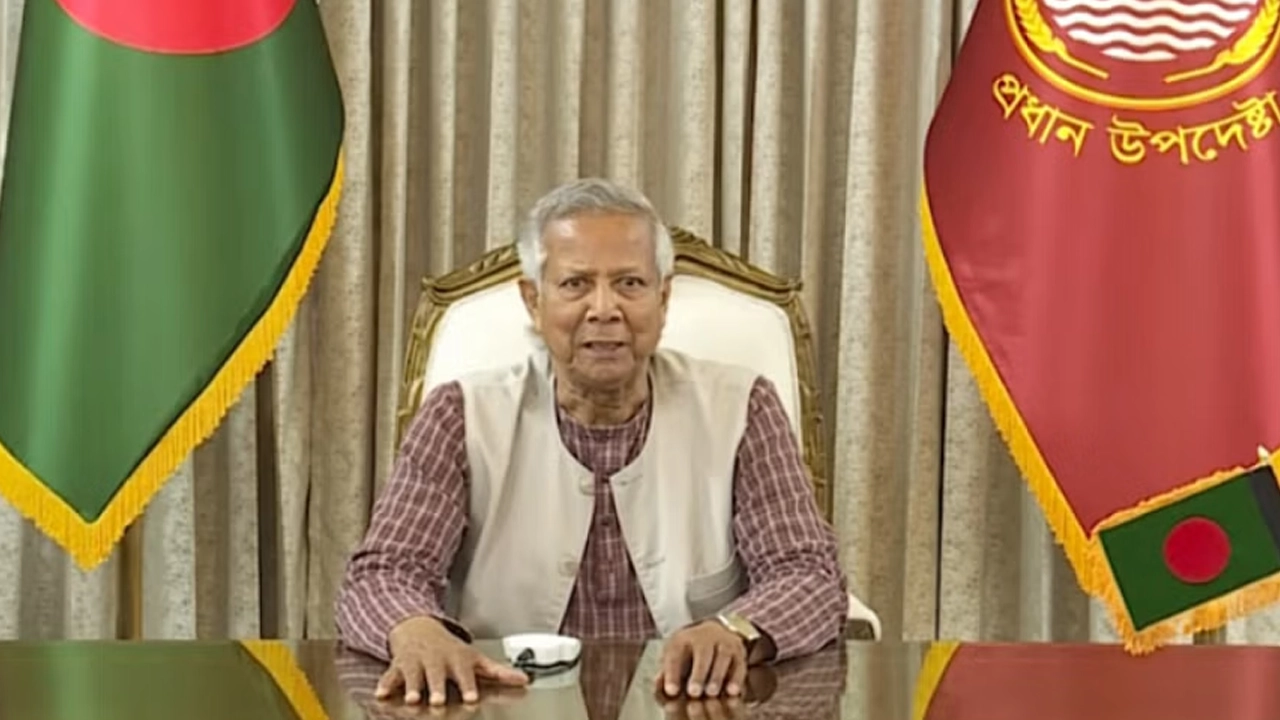 জাতির উদ্দেশে ভাষণ দিচ্ছেন অন্তর্বর্তী সরকারের প্রধান উপদেষ্টা অধ্যাপক ড. মুহাম্মদ ইউনূস। ছবি : টেলিভিশন থেকে নেওয়া