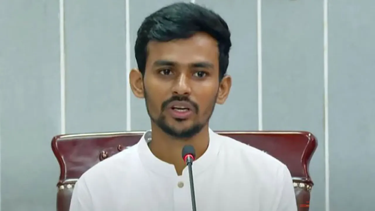 ক্রীড়া উপদেষ্টা আসিফ মাহমুদ। ছবি : সংগৃহীত