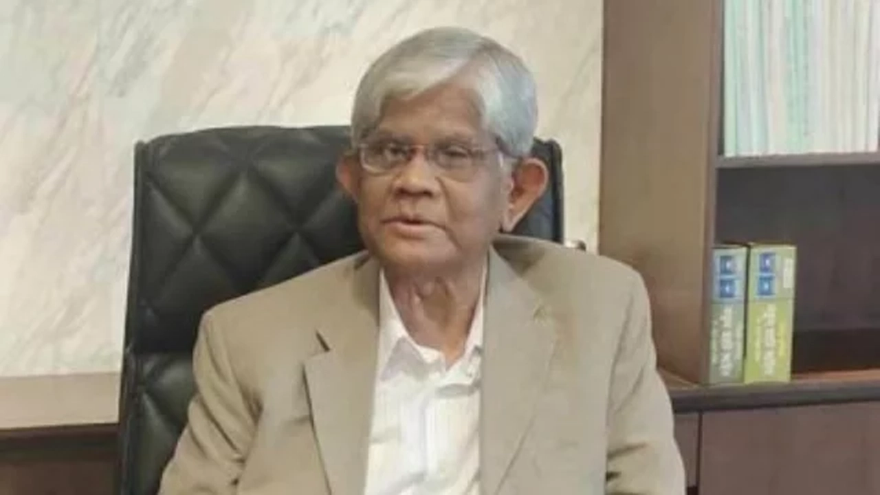 অর্থ উপদেষ্টা ড. সালেহউদ্দিন আহমেদ। পুরোনো ছবি