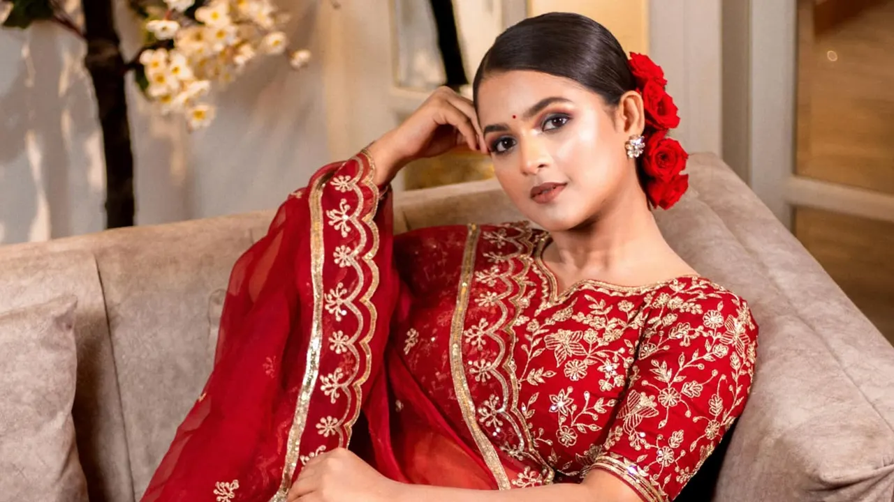 সাদিয়া আয়মানের ‘আস্ক অর টেল’