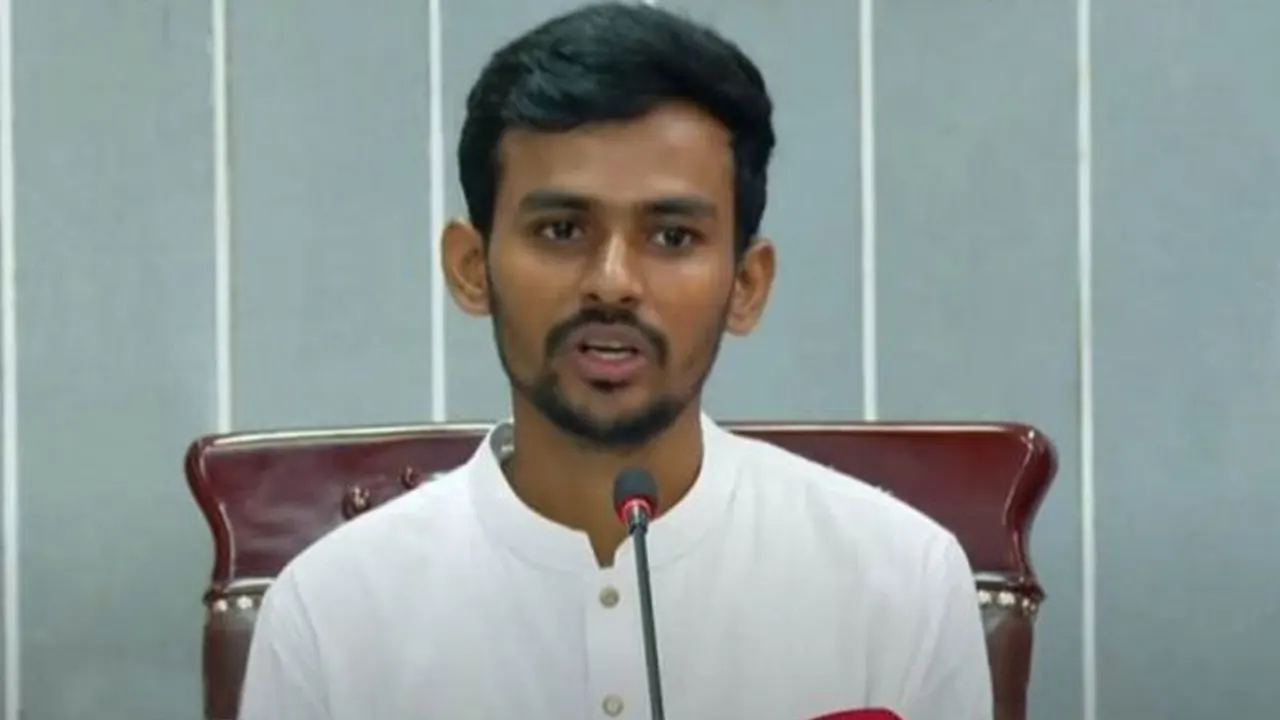 উপদেষ্টা আসিফ মাহমুদ। পুরোনো ছবি