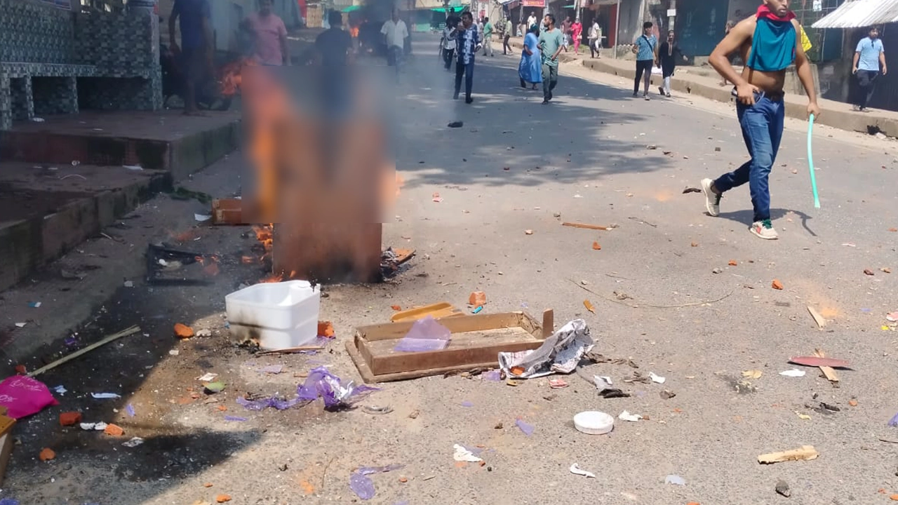রাঙামাটিতে সহিংসতা। ছবি : কালবেলা