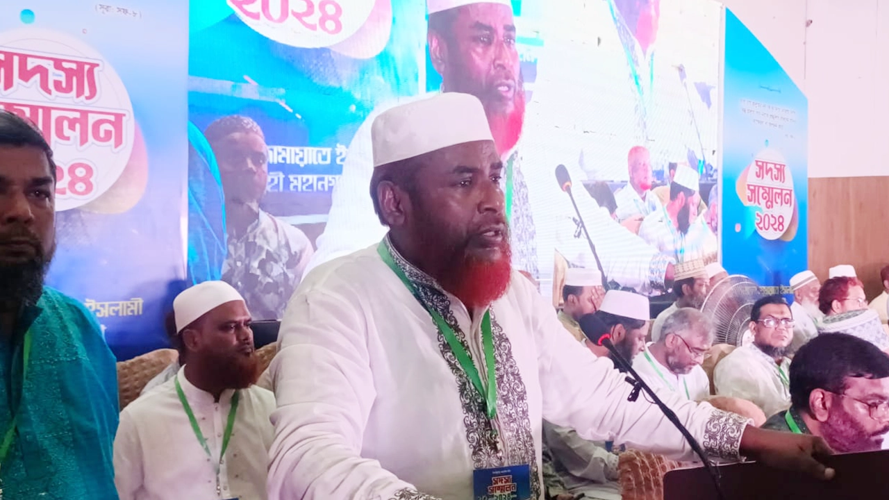 রাজশাহীতে মহানগরীর রুকন সম্মেলনে প্রধান অতিথির বক্তব্য দেন জামায়াতে ইসলামীর সেক্রেটারি জেনারেল অধ্যাপক মিয়া গোলাম পরওয়ার। ছবি : কালবেলা