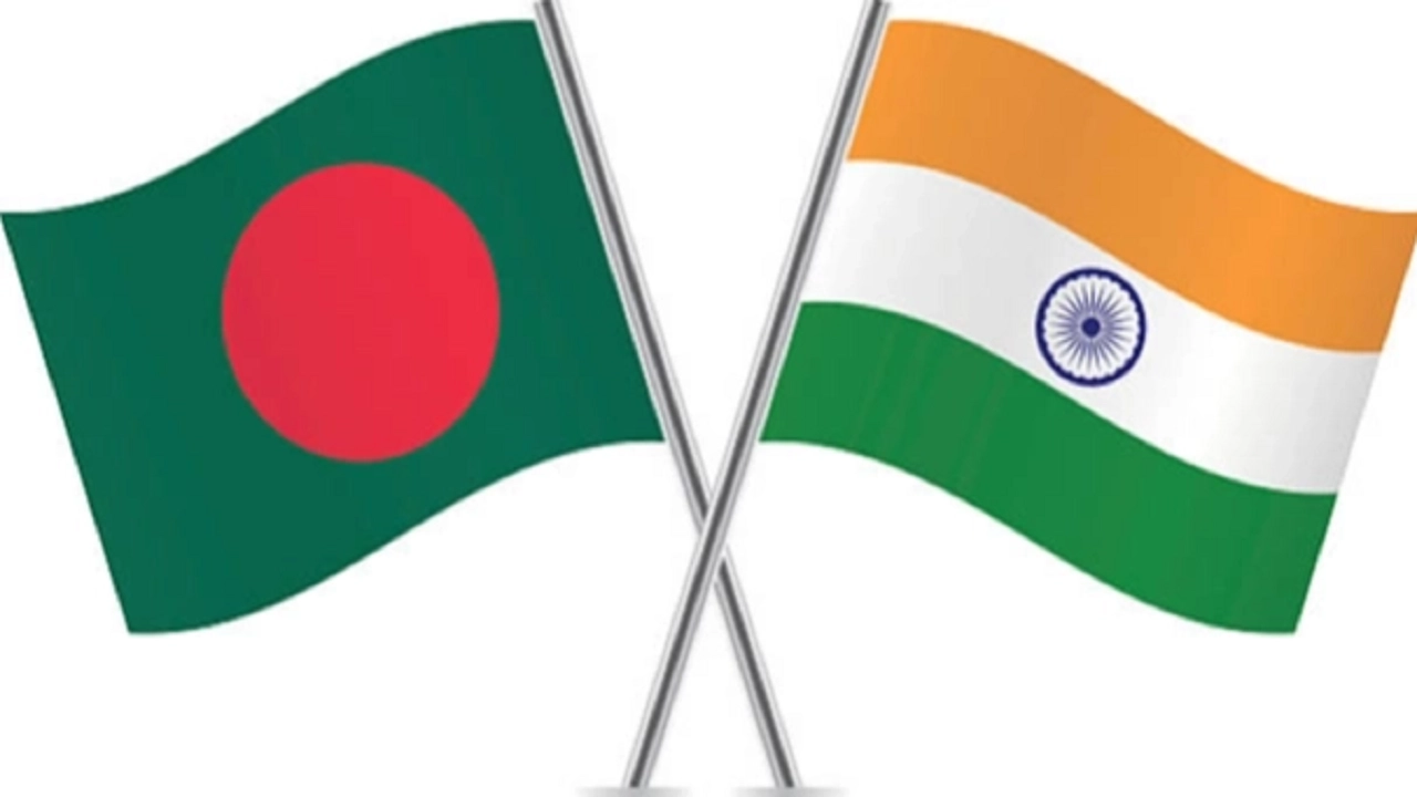 বাংলাদেশ ও ভারতের পতাকা। ছবি : সংগৃহীত