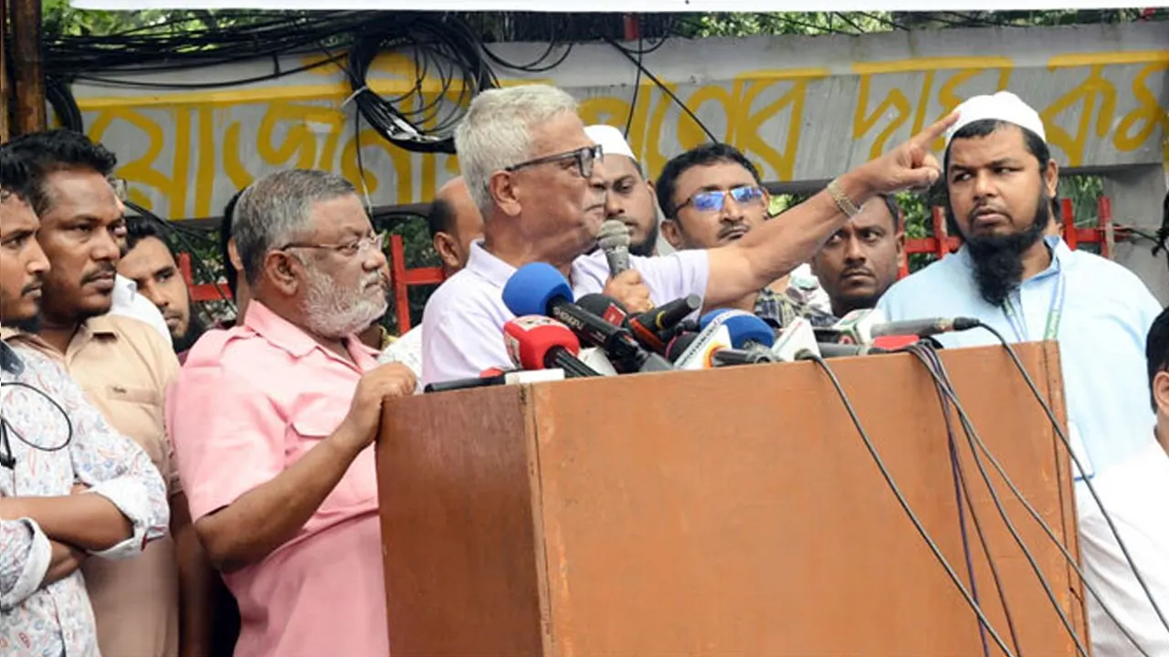 জাতীয় প্রেস ক্লাবে এক কর্মসূচিতে জয়নুল আবদিন ফারুক। ছবি : সংগৃহীত