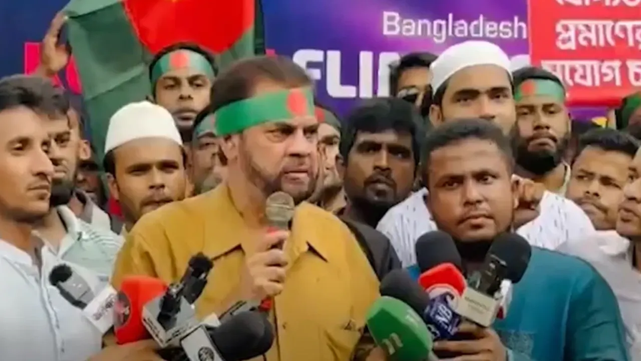 চাকরির বয়সসীমা বাড়ানোর দাবিতে এবার রাস্তায় ইলিয়াস কাঞ্চন