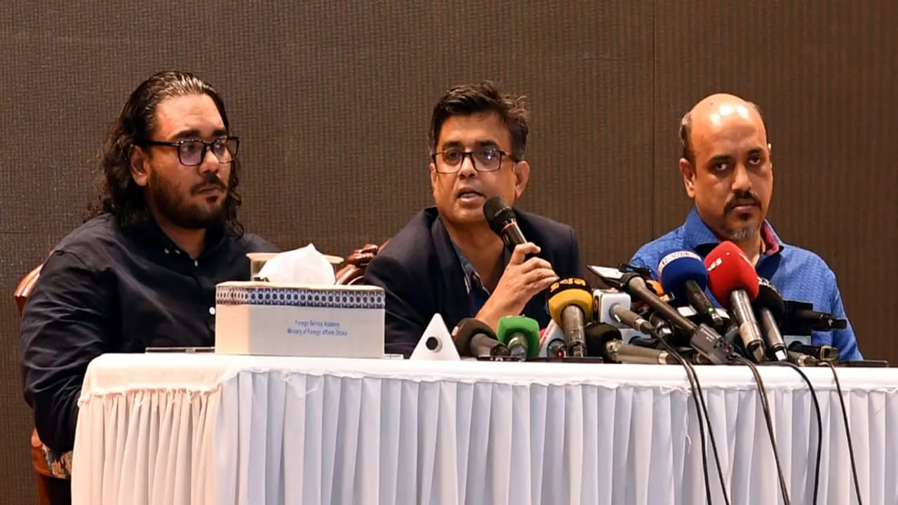 ফরেন সার্ভিস একাডেমিতে সংবাদ সম্মেলনে কথা বলেন শফিকুল আলম। ছবি : সংগৃহীত