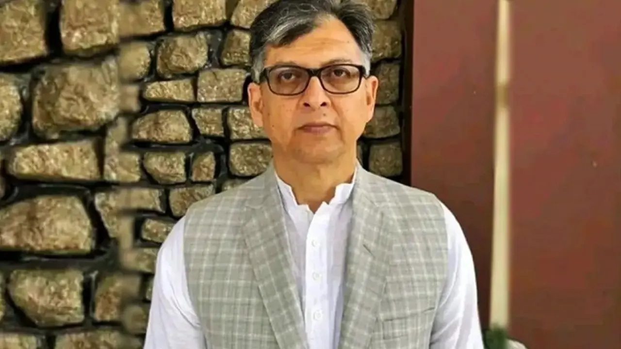 সালাহউদ্দিন আহমেদ। ছবি : সংগৃহীত