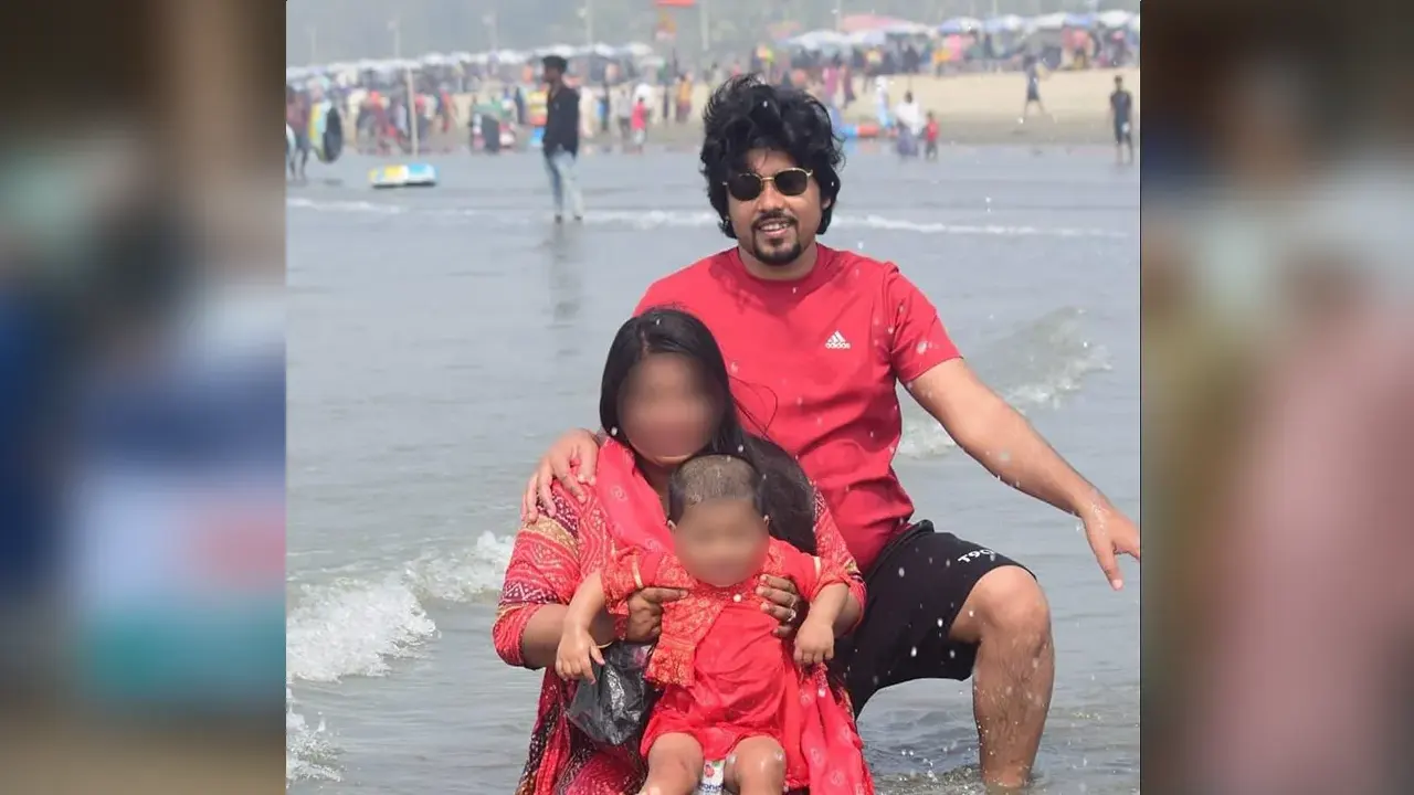ক্যাসিনো সম্রাট আনোয়ার হোসেনের পরিবার নিয়ে কক্সবাজারে ওঠানো। ছবি : সংগৃহীত