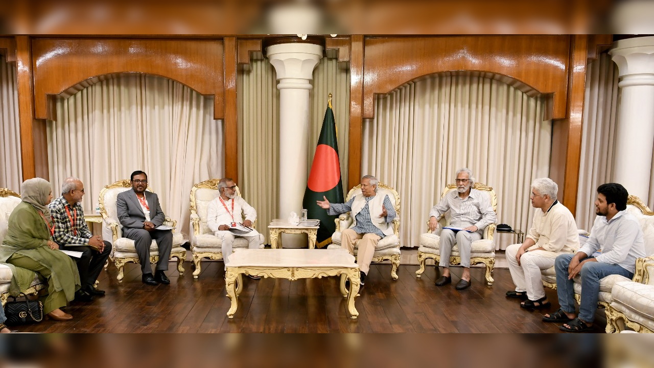 প্রধান উপদেষ্টার সঙ্গেএবি পার্টির বৈঠক। ছবি : কালবেলা