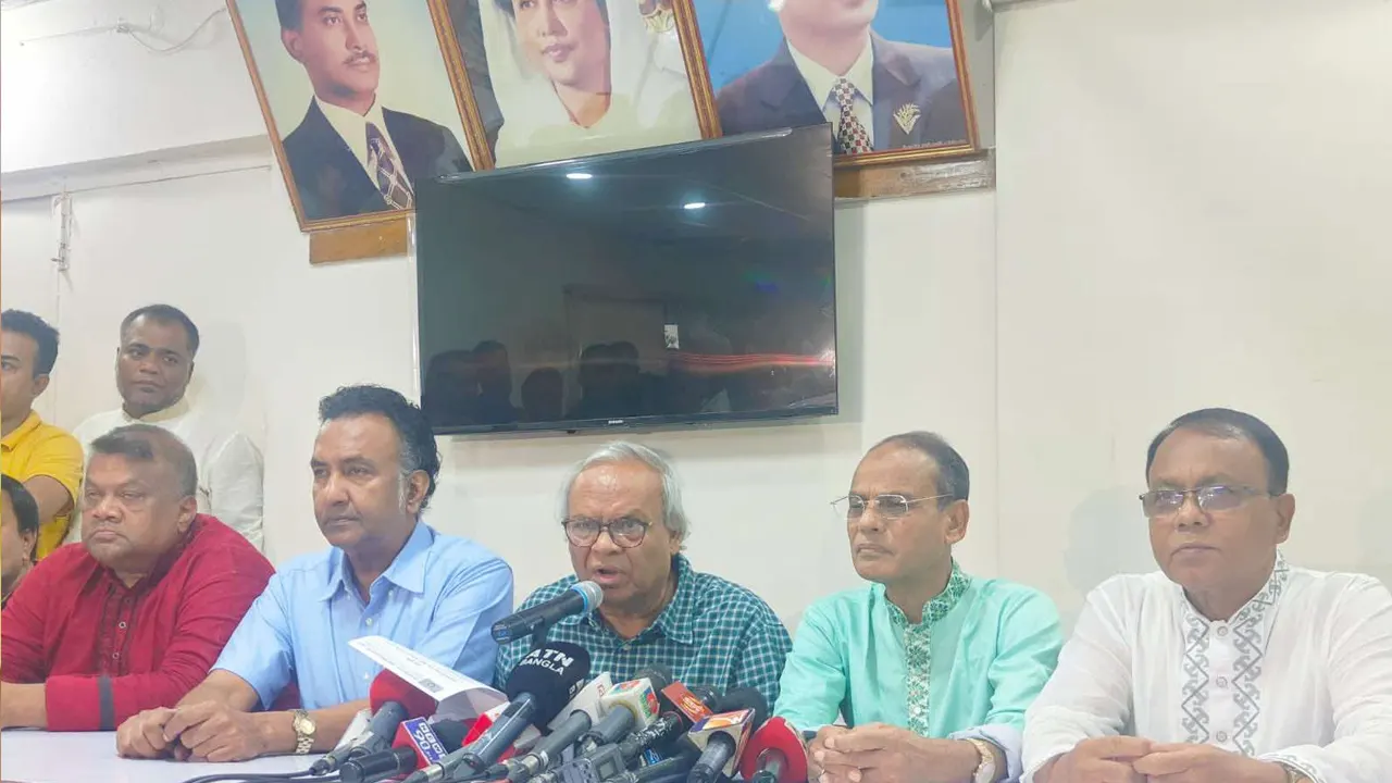 বিএনপির কেন্দ্রীয় কার্যালয়ে এক সংবাদ সম্মেলন। ছবি : সংগৃহীত