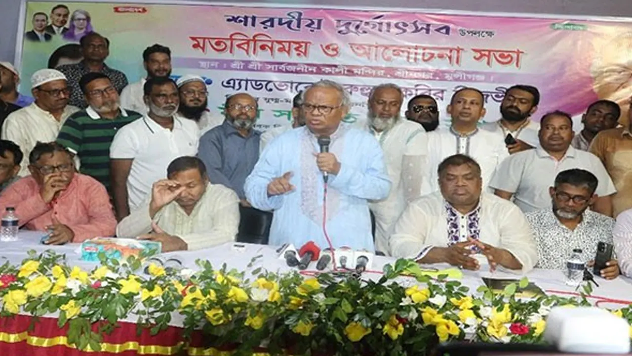 বক্তব্য রাখছেন বিএনপির সিনিয়র যুগ্ম মহাসচিব অ্যাডভোকেট রুহুল কবির রিজভী। ছবি : সংগৃহীত