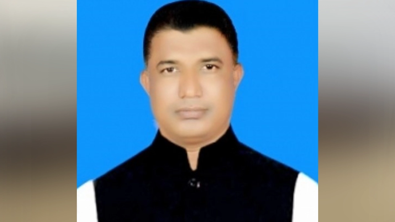পেকুয়া উপজেলা যুবলীগের সভাপতি ও সাবেক উপজেলা চেয়ারম্যান জাহাঙ্গীর আলম। ছবি : কালবেলা